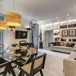 Luxury Flat With Terrace By Historic Center Апартаменты