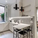 Апартаменты Luxury Flat With Terrace By Historic Center *