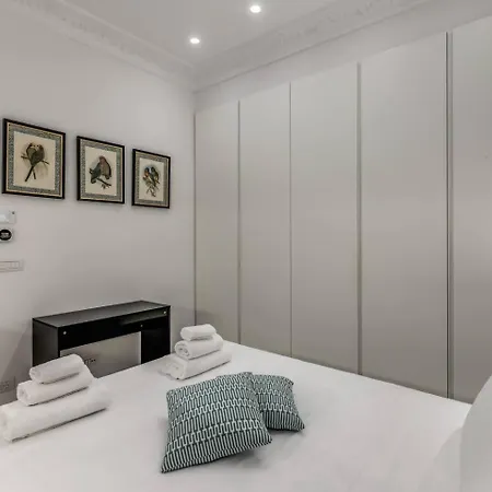 Luxury Flat With Terrace By Historic Center * רומא