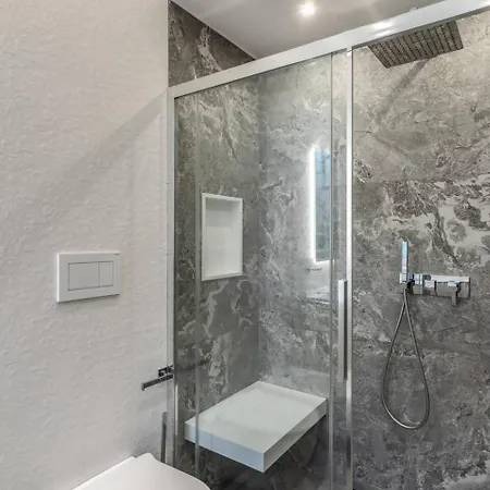 Luxury Flat With Terrace By Historic Center דירה רומא