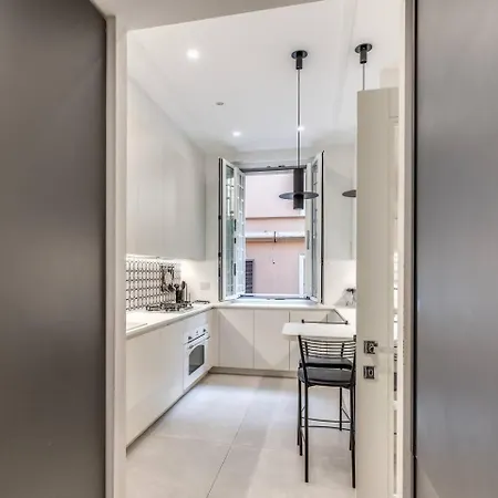 Luxury Flat With Terrace By Historic Center *