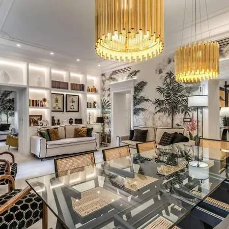 Luxury Flat With Terrace By Historic Center Apartment