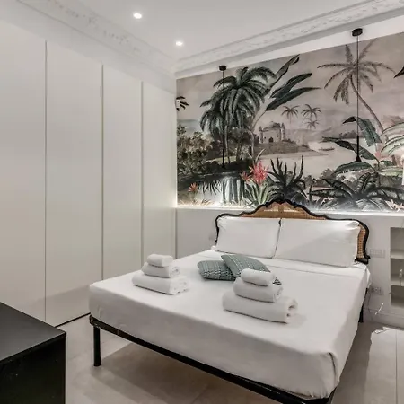 Luxury Flat With Terrace By Historic Center *